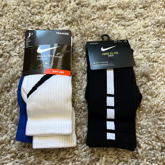 Nike Adult Unisex Crew Socks size small New